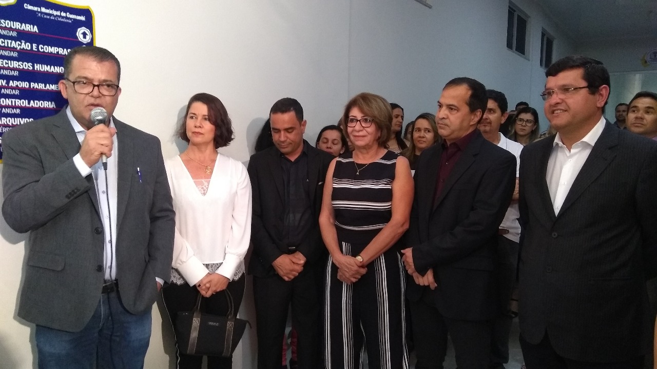Presidente da C?mara Dr. Agostinho Lira, entregou conclus?o das obras de reforma e amplia??o da C?mara Municipal.