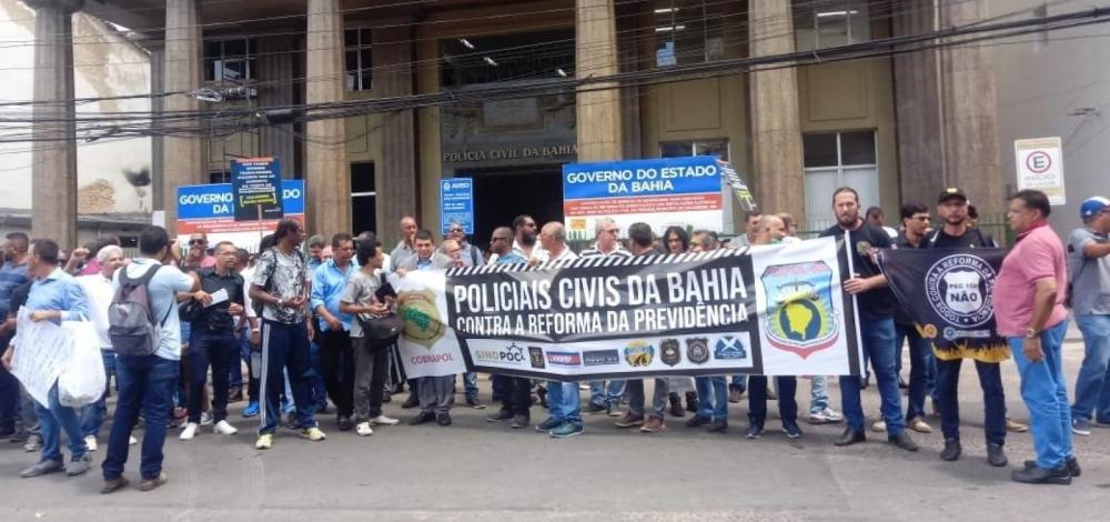 Policiais civis e penais anunciam paralisação de 48h a partir da próxima segunda.