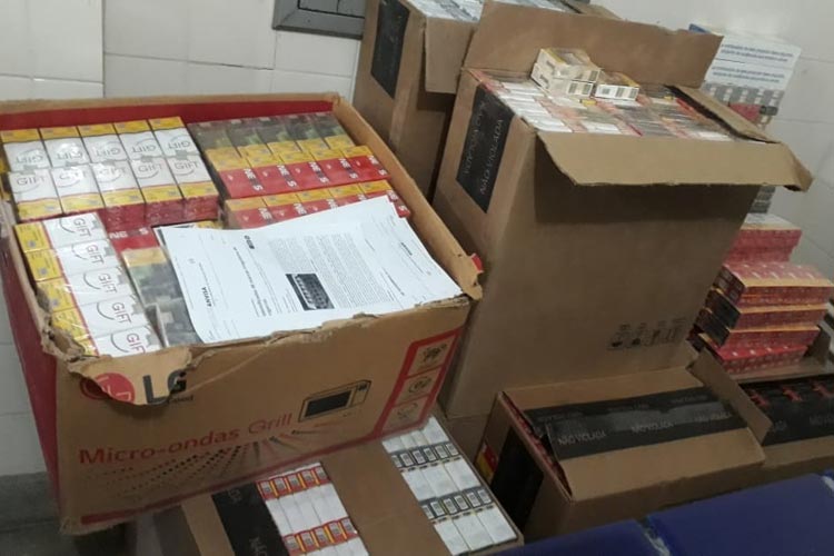 Rio do Antônio: Cigarros contrabandeados são apreendidos pela PRE no distrito de Ibitira.