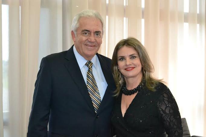 Ivana Bastos prestigia entrega de Comenda Dois de Julho a senador Otto Alencar.