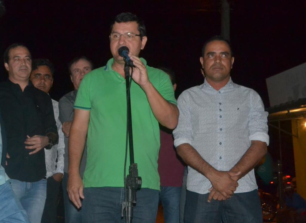 OBRAS | - Prefeito Jairo autoriza obras de drenagem e mobilidade urbana no Bairro Alto Cai?ara.