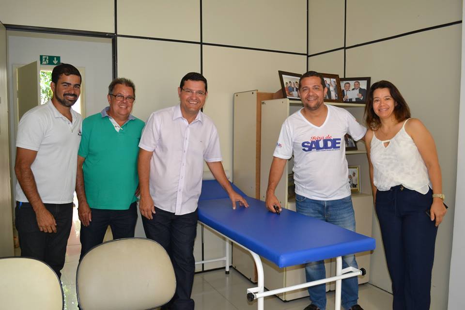 ESCLARECIMENTO | - M?veis da UBS do Bairro Ipiranga, n?o foram retirados definitivamente ap?s a inaugura??o.