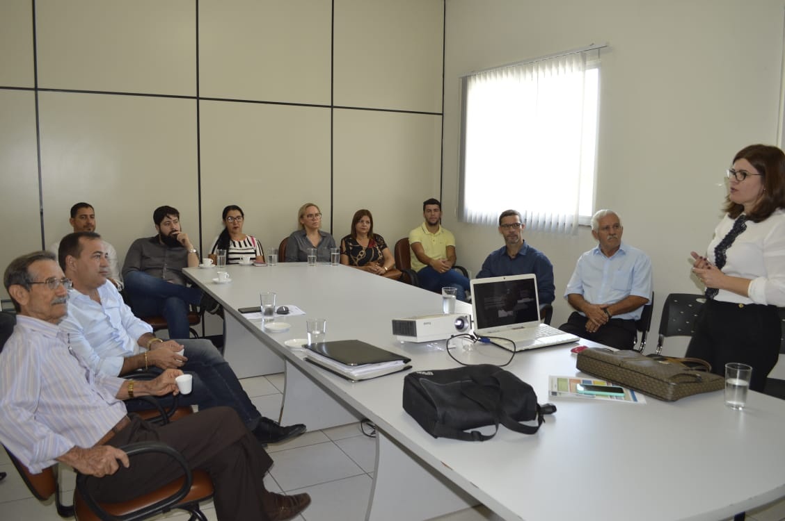 Prefeitura de Guanambi e Sebrae discutem mais uma etapa do Projeto Cidade Empreendedora.