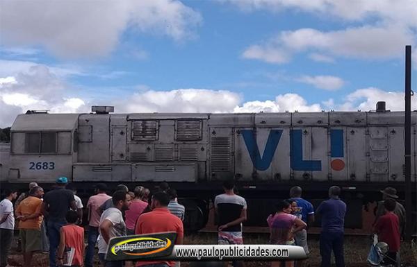 Mulher morre, ap?s ser atropelada por trem, no sudoeste da Bahia; suspeita de suic?dio.