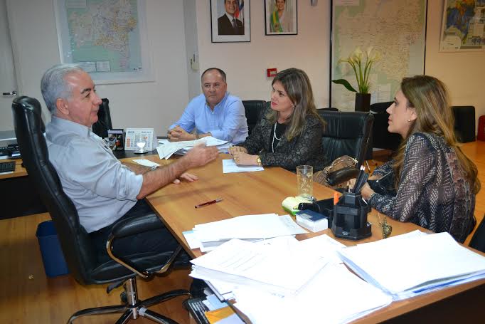 Sebastião Laranjeiras: Deputada solicita complementação das obras de iluminação do acesso à cidade.