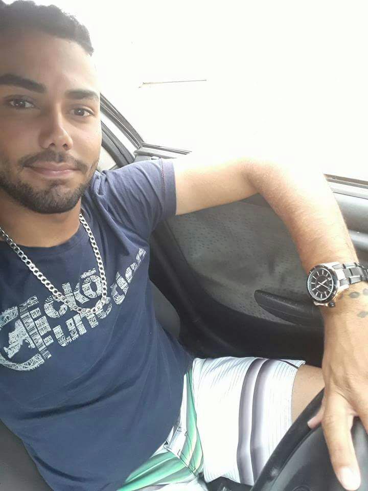 Guanambi: Homem morre e outro fica ferido em confronto com a pol?cia.