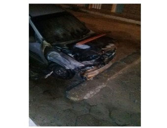 Carinhanha: Ve?culo pega fogo durante Carnaval.