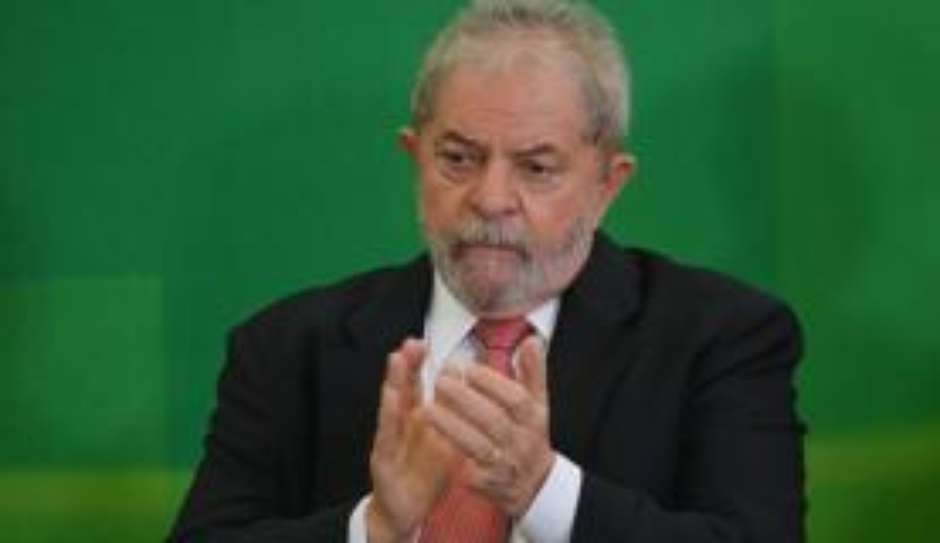 Justiça nega direito de resposta a Lula contra o Jornal Nacional.