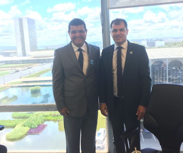 Jairo Magalh?es discute no Minist?rio da Sa?de, libera??o de recursos para a constru??o da sede pr?pria do Hospital Muni