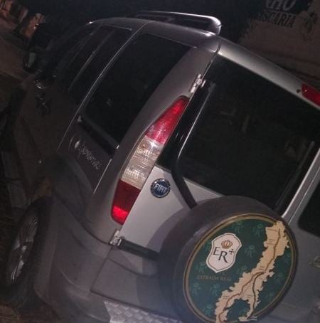 Veículo da Cootapama é apreendido por infringir decreto anticovid-19 em Palmas de Monte Alto.