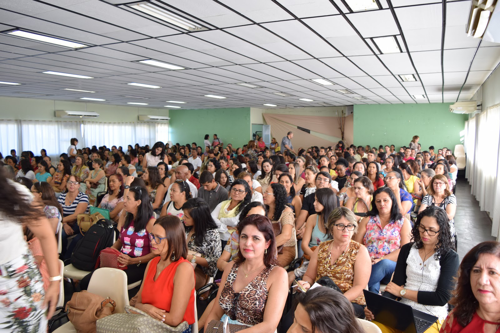 EDUCA??O | - Prefeito de Guanambi assina ordem de servi?o para a reforma do Centro de Treinamento Pedag?gico ? (CETEP).