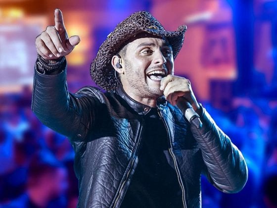 Cantor Mano Walter é atração confirmada para a X Vaquejada de Candiba.