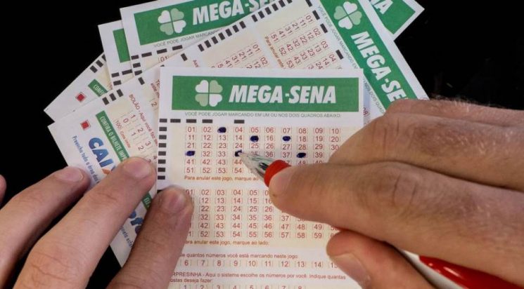 Mega-Sena acumula e próximo concurso deve pagar R$ 105 milhões.