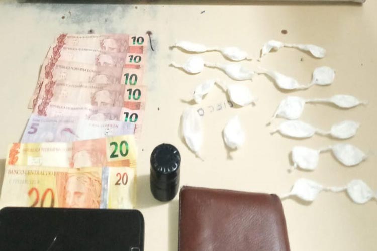 Homem é preso com drogas na cidade de Paramirim.