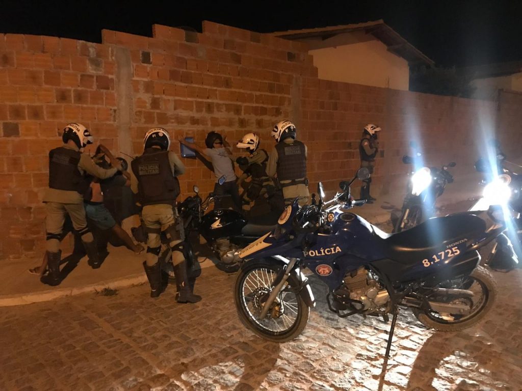 17º Batalhão intensifica policiamento em Guanambi.