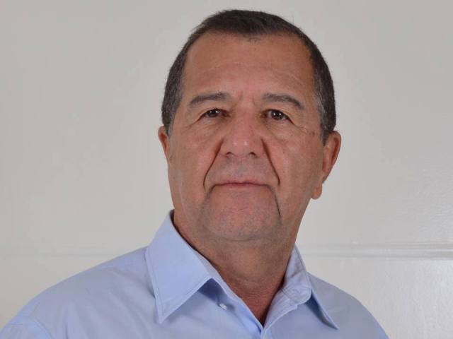 Acidente envolvendo prefeito de Carinhanha deixa duas pessoas feridas na BA-161.