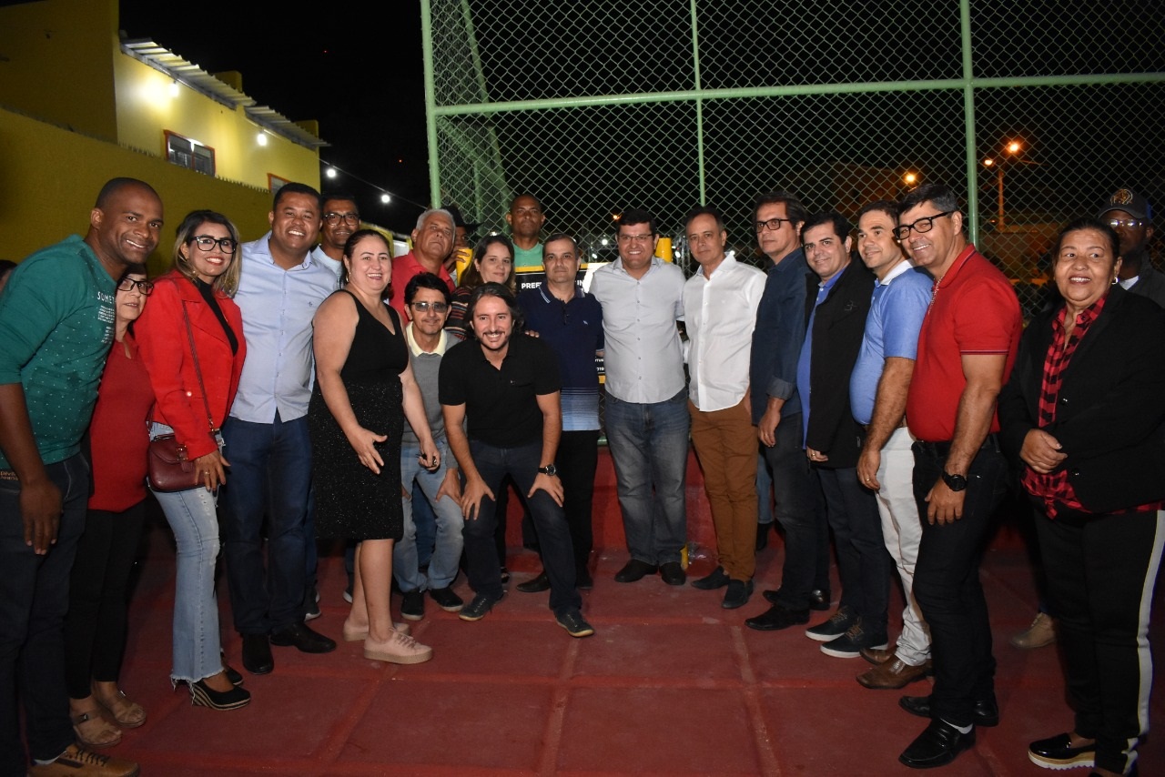 Prefeitura de Guanambi entrega obras de requalificação no Bairro Monte Pascoal.