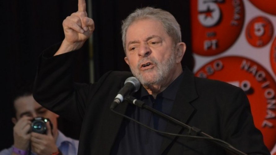 Lula marca para fevereiro o lan?amento de pr?-candidatura.