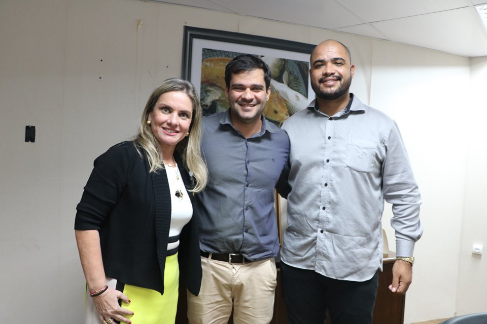 Ivana busca investimentos para a produção de frutas vermelhas em Mucugê.