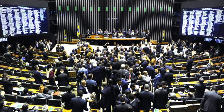 Maioria do Congresso Nacional se diz a favor da prisão em 2ª instância.