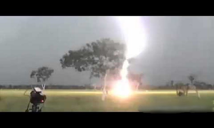 Jovem morre após ser atingido por raio no município de Januária.