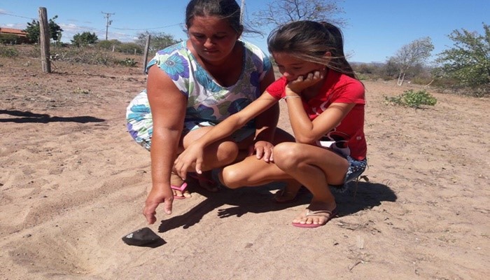 Peda?o de meteorito ? encontrado na zona rural de Palmas de Monte Alto.