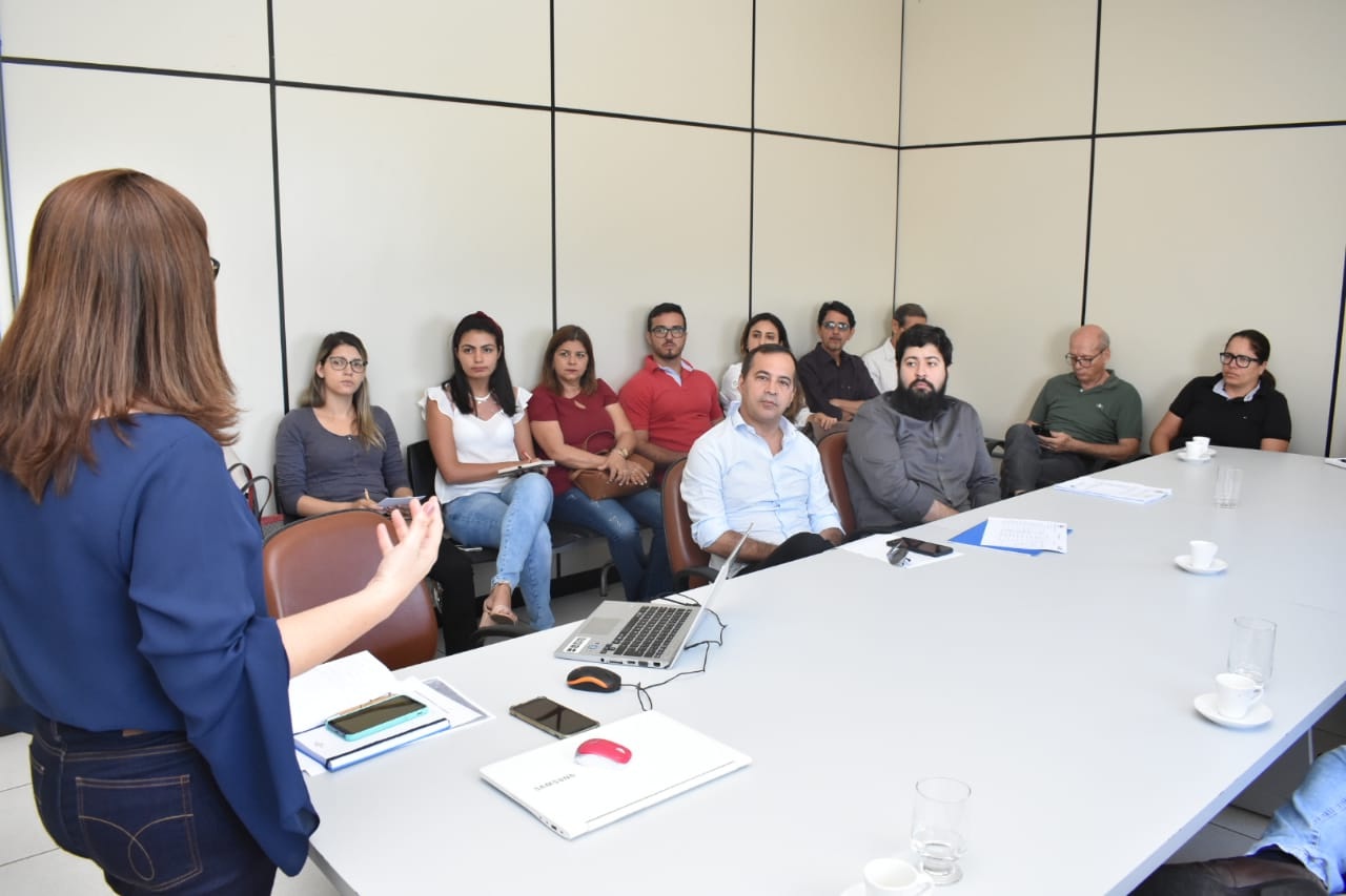 Prefeitura de Guanambi e Sebrae discutem parcerias para Projeto Cidade Empreendedora.