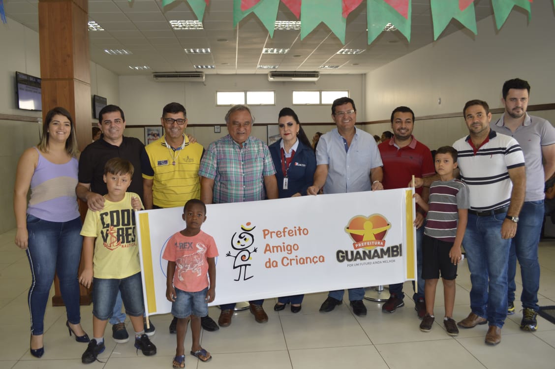 Parceria Prefeitura e SAC beneficia crianças do Distrito de Morrinhos.