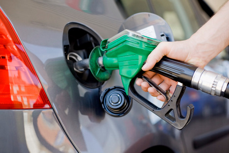 Preço da gasolina caiu 9,5% em Guanambi e litro custa em média R$ 4,428.