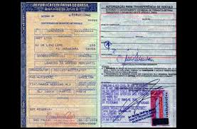Comissão do Senado propõe fim de firma reconhecida na transferência de veículos.