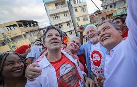 Fernando Haddad vence em 411 das 417 cidades da Bahia.