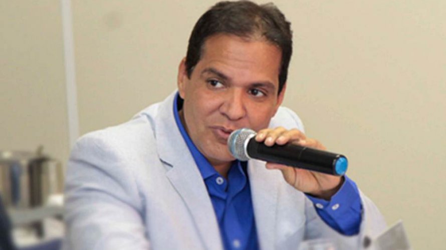 Pedido de vista suspende o julgamento de denúncia contra prefeito de Bom Jesus da Lapa.