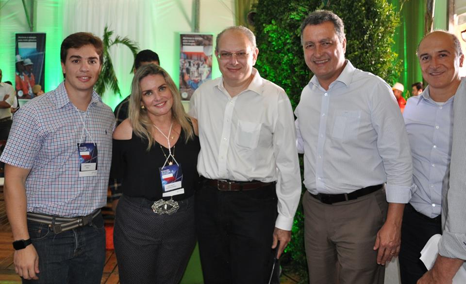 Deputada participa da inaugura??o do maior parque solar do pa?s em Bom Jesus da Lapa.