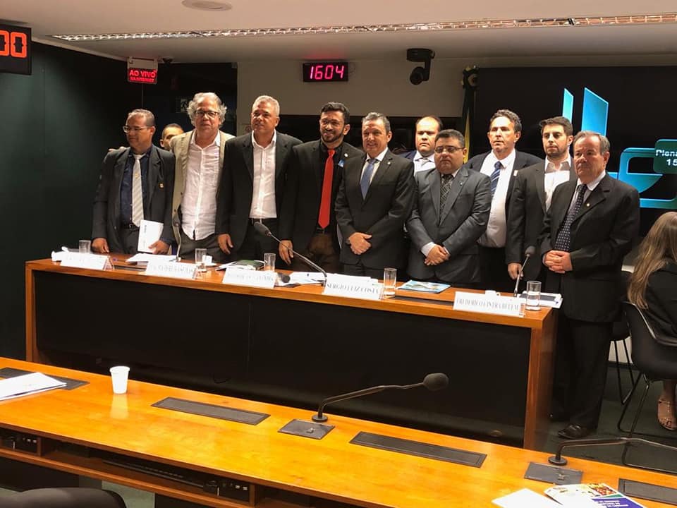 Charles Fernandes preside Audiência Pública da Câmara dos Deputados que discutiu a revitalização do Vale do Iuiú.