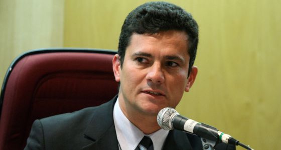 Sérgio Moro condena ex-executivos da Camargo Corrêa a 15 anos de prisão.