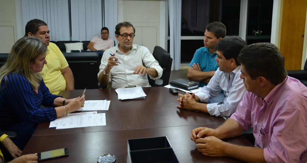 Mediotec e Universidades Abertas do Brasil ser?o implantadas em Riacho de Santana.
