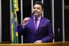 Deputados têm direito a 70 médicos de 17 especialidades.