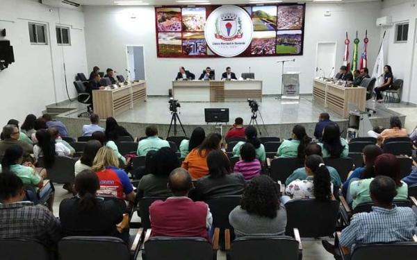 Câmara Municipal de Guanambi decide suspender temporariamente suas atividades.