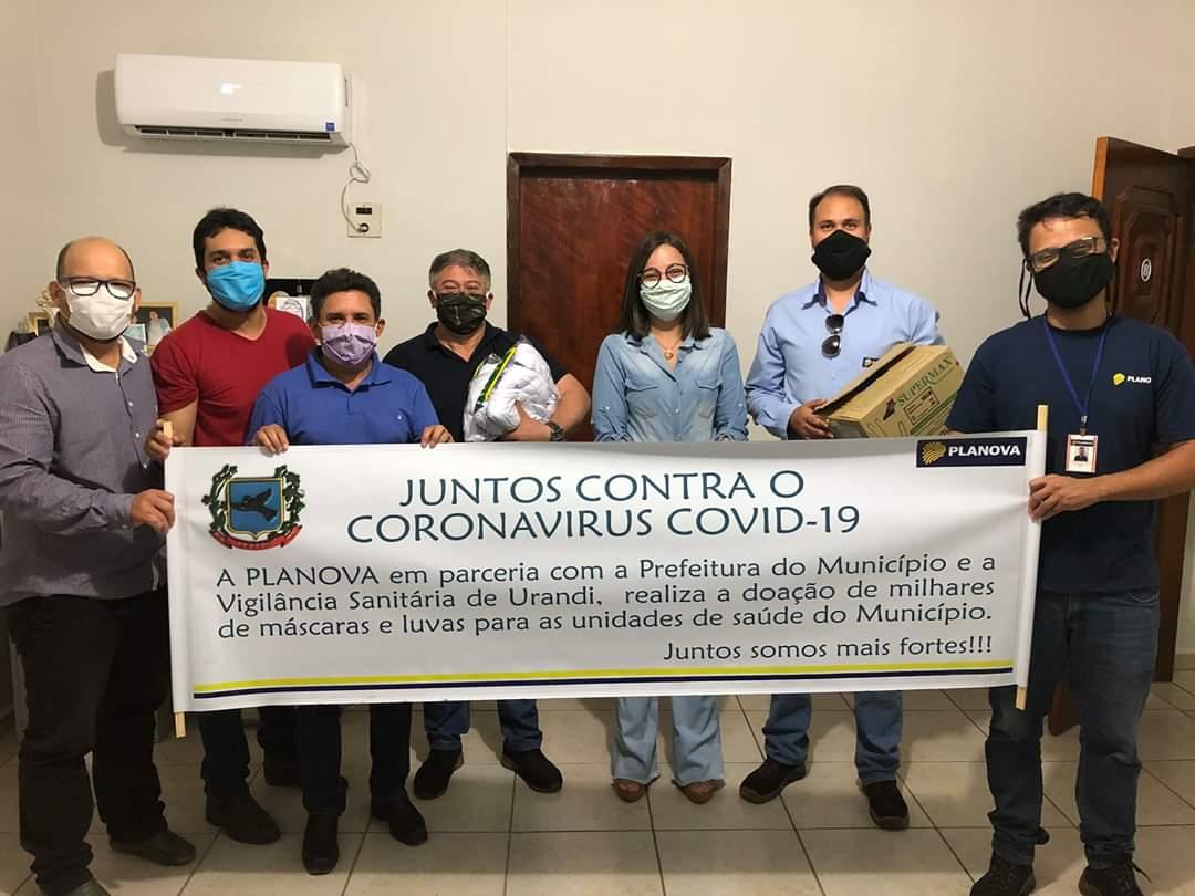 Prefeitura de Urandi em parceria com a PLANOVA faz doação de máscaras e luvas para unidades de saúde.