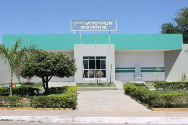 Secretaria solicita atualizações de dados cadastrais de alunos em Guanambi.