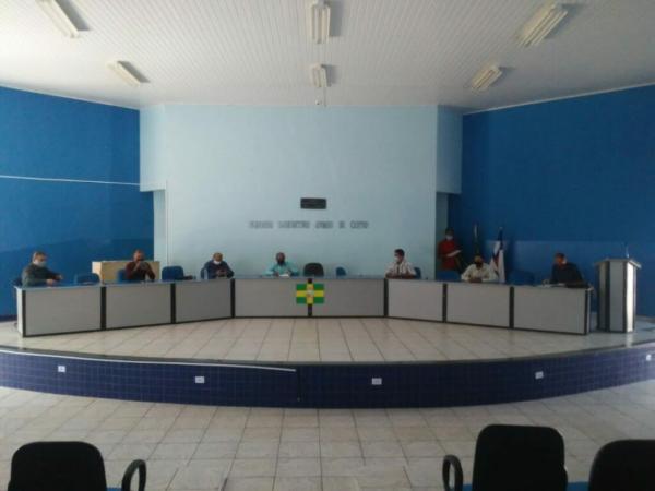 Vereadores marcam eleição para escolher novo presidente da Câmara de Carinhanha.