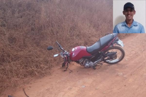 Colisão envolvendo carro e moto deixa uma pessoa morta em Caculé.