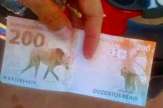 Vitória da Conquista: Estelionatários estão repassando notas falsas de R$ 200,00.