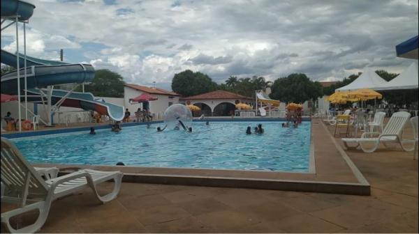 Novo decreto permite reabertura de clubes sociais em Guanambi.