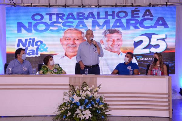 Convenção do Democratas confirma candidatura de Nilo e Nal à prefeitura de Guanambi.