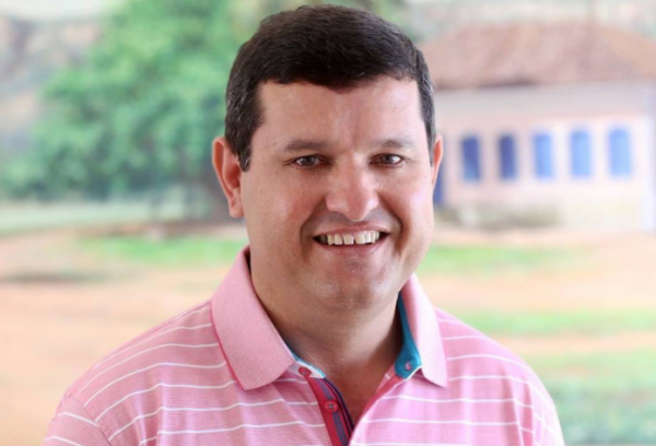 Convenção para oficializar candidatura de Jairo Magalhães será nesta terça-feira.