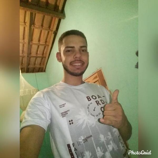 Jovem morre em grave acidente de trânsito em Igaporã.