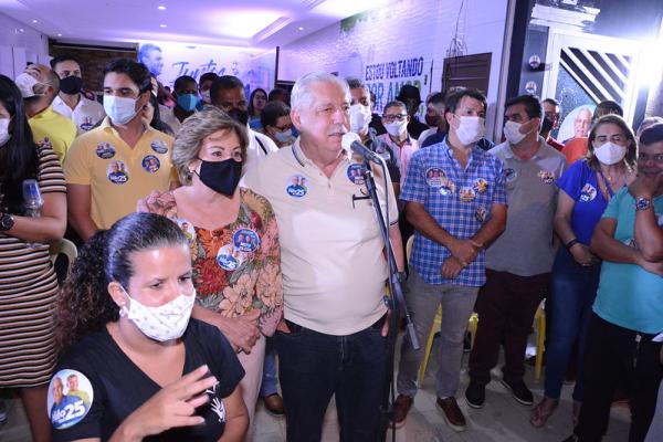 Nilo e Nal inauguram com sucesso, comitê no Bairro Alvorada.