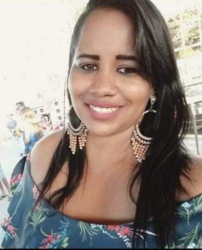 Colisão envolvendo carro de passeio e caminhonete deixa uma pessoa morta em Guanambi.