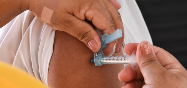 Anvisa aprova autorização temporária de uso emergencial de vacinas contra Covid-19.